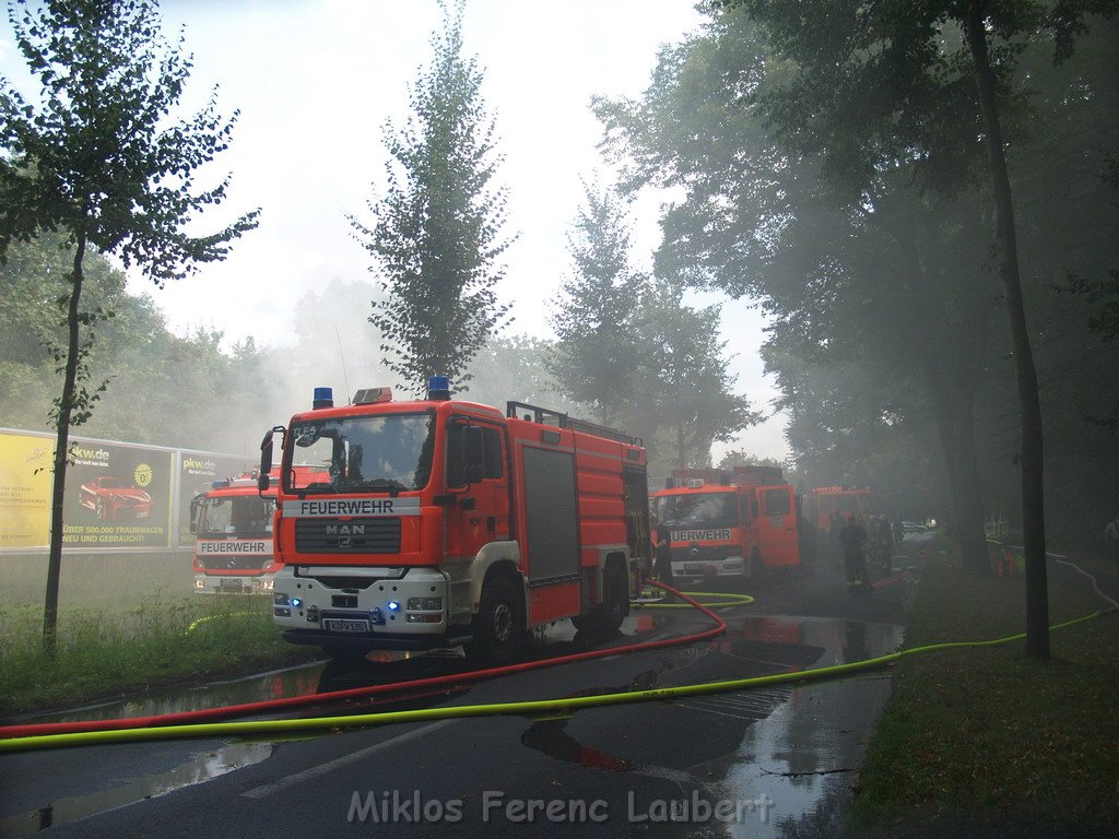 Brand Schuetzenhof Neusser Landstr P6218.JPG